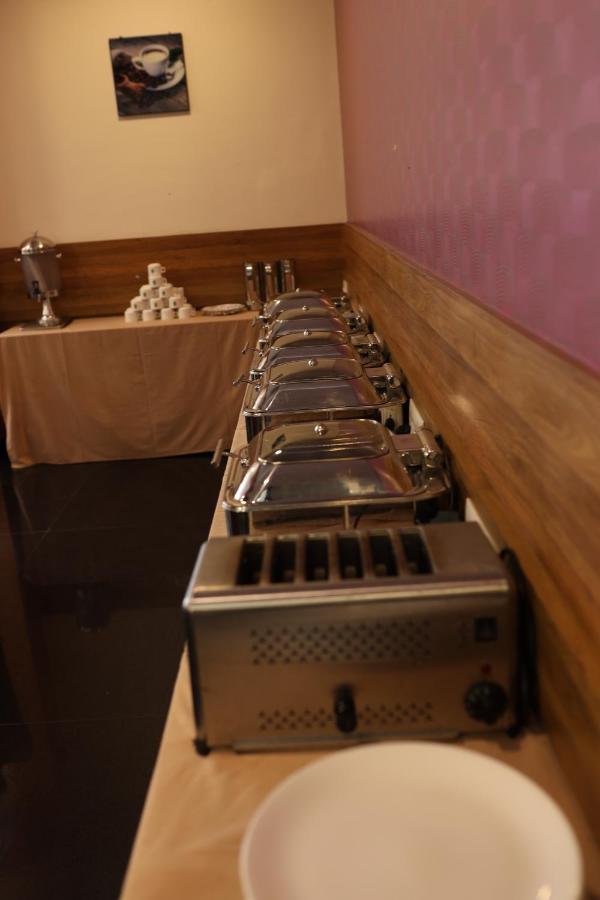 Npg Hotel Bangalore Just 10 Mins Drive From The Kempegowda International Airport المظهر الخارجي الصورة